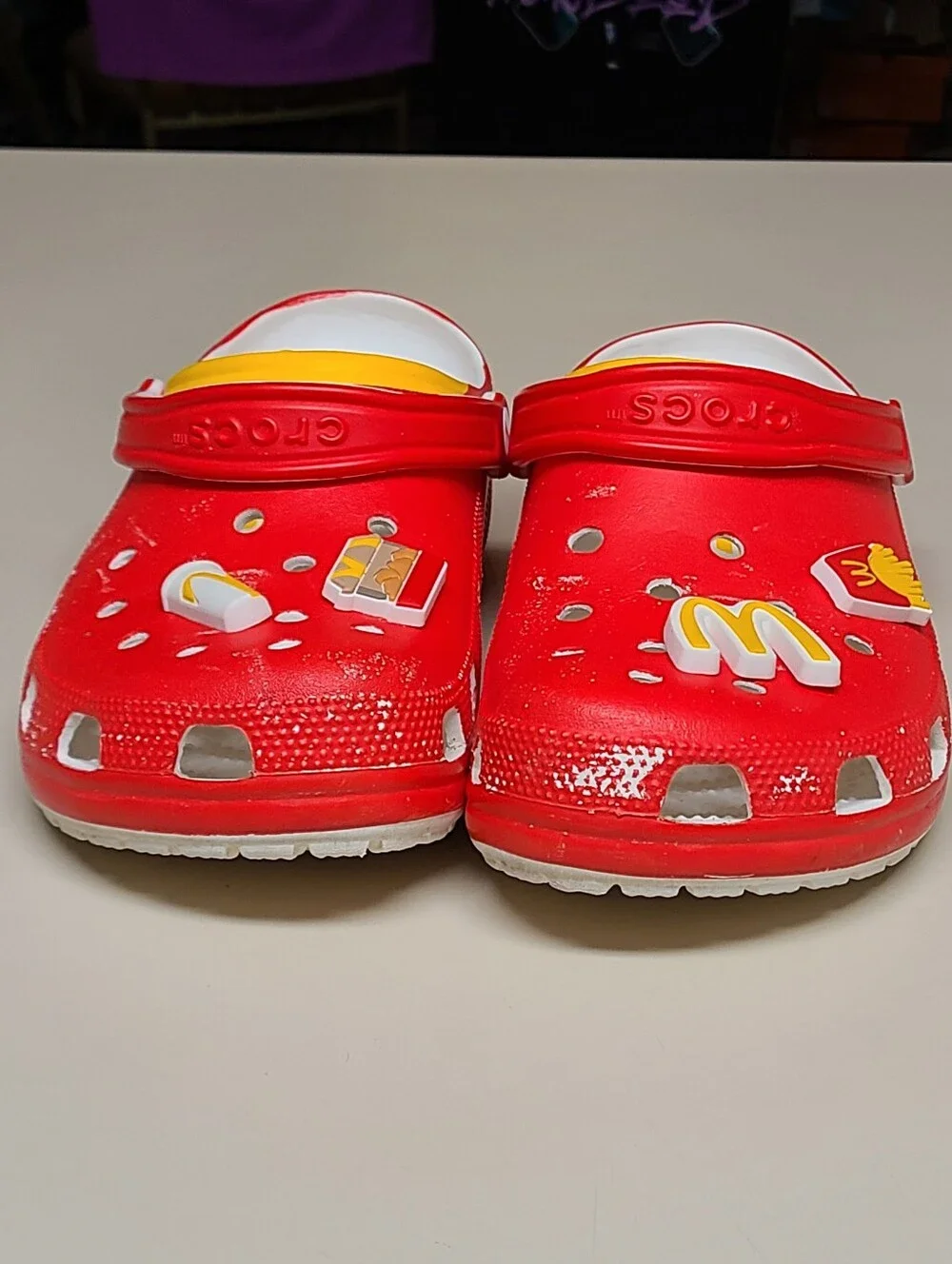 CROCS mc donald